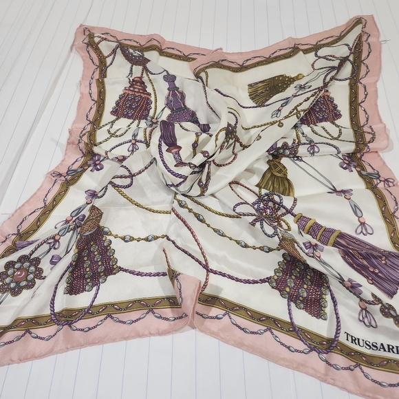 Trussardi silk scarf - Picture 10 of 11